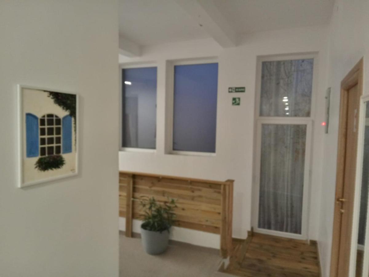 Hunedoara Sport Confort Hotel Bagian luar foto